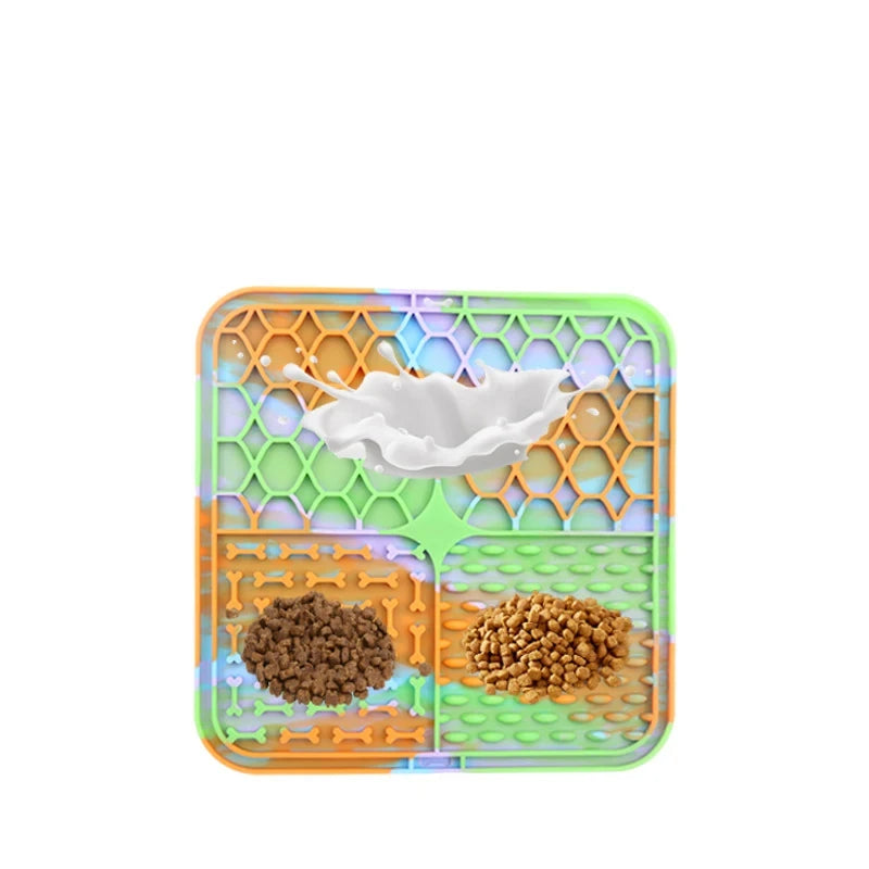 Silicone Slow Feeding Placemat – Lick Mat for Dogs & Cats