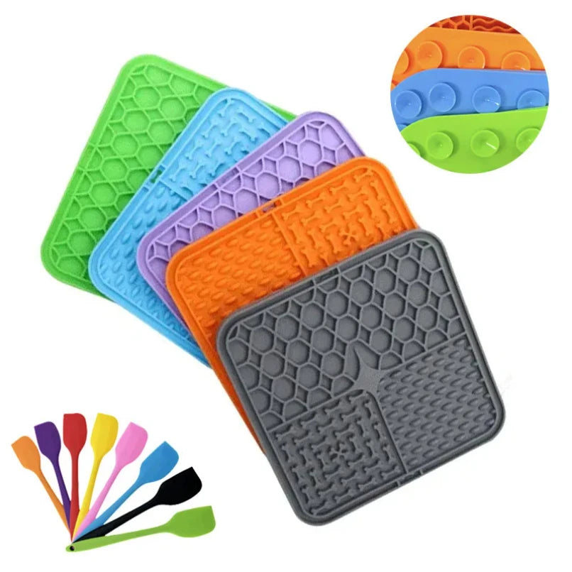Silicone Slow Feeding Placemat – Lick Mat for Dogs & Cats