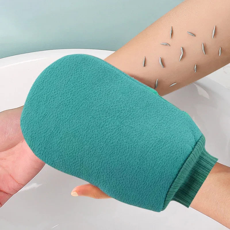 Exfoliating Grooming Mitt – Deep Cleaning Scrub Glove for Pets