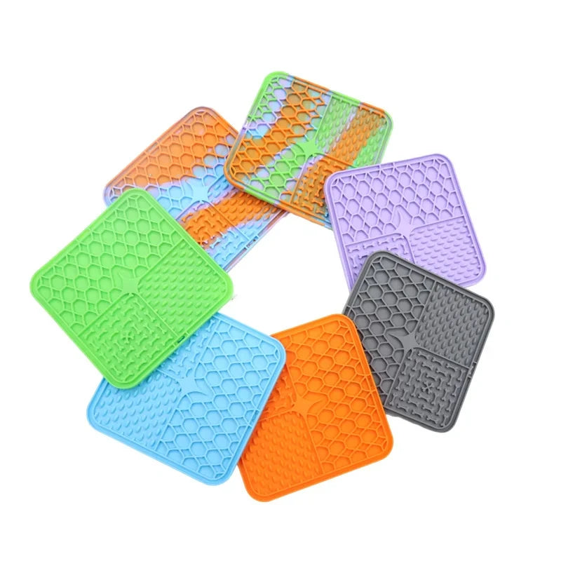 Silicone Slow Feeding Placemat – Lick Mat for Dogs & Cats